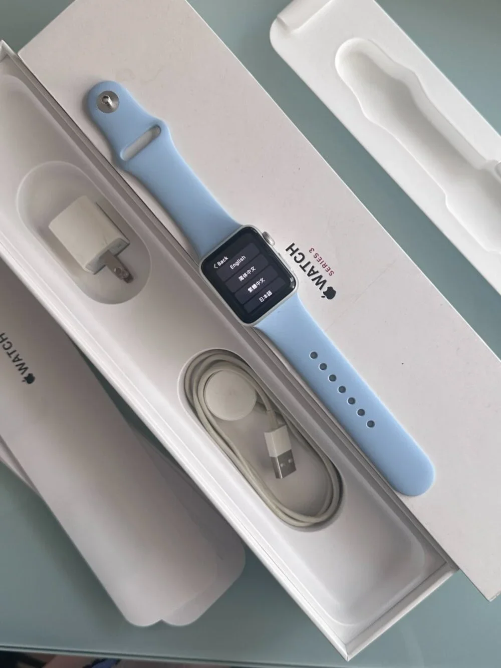 Apple iWatch Series 3 38mm Silver (Cellular + GPS) Sports Band